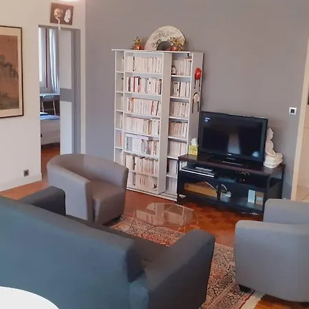 شقة Calme, Lumineux Et Spacieux. Angers. أنجير