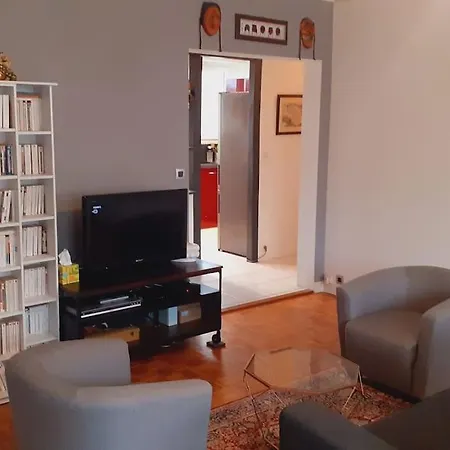 شقة Calme, Lumineux Et Spacieux. Angers. *